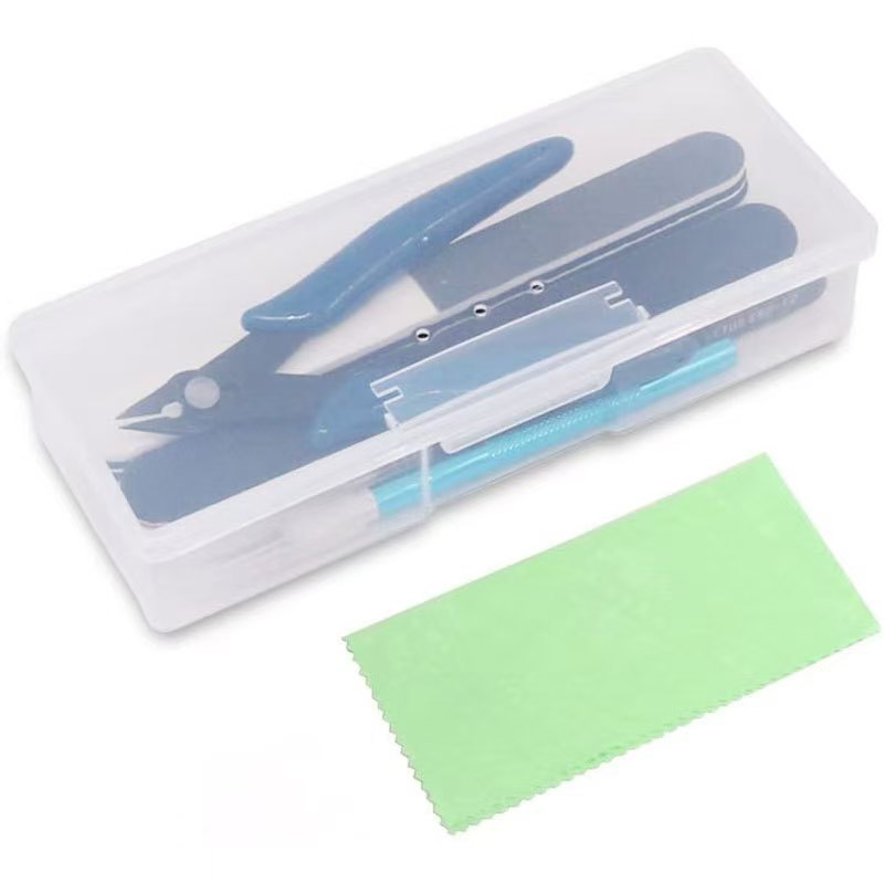 Kit d'outils de modélisme Gund - Model Kit For Beginners avis et prix